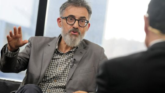 Atrincherado en Buenos Aires, Antoni Gutiérrez-Rubí sigue de cerca la campaña de Jorge Macri