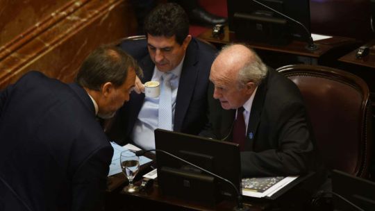 Atrapados por una morsa dentada Atrapados por una morsa dentada