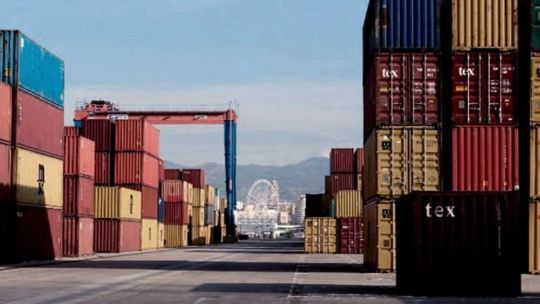 La balanza comercial acumula 17 meses de superávit, pero advierten que podría reducirse a la mitad este año La balanza comercial acumula 17 meses de superávit, pero advierten que podría reducirse a la mitad este año