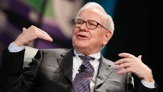 El día que Warren Buffett no salvó tu empresa: una historia real sobre el poder de creer