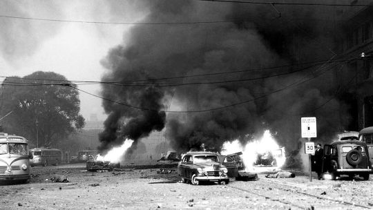No eran truenos, estaban bombardeando Buenos Aires No eran truenos, estaban bombardeando Buenos Aires