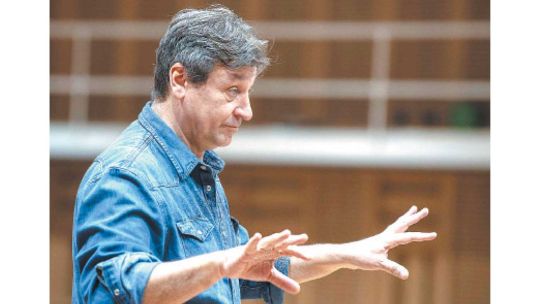 Marcelo Lombardero: “La obra habla de la diferencia entre lo que es legal o es justo”