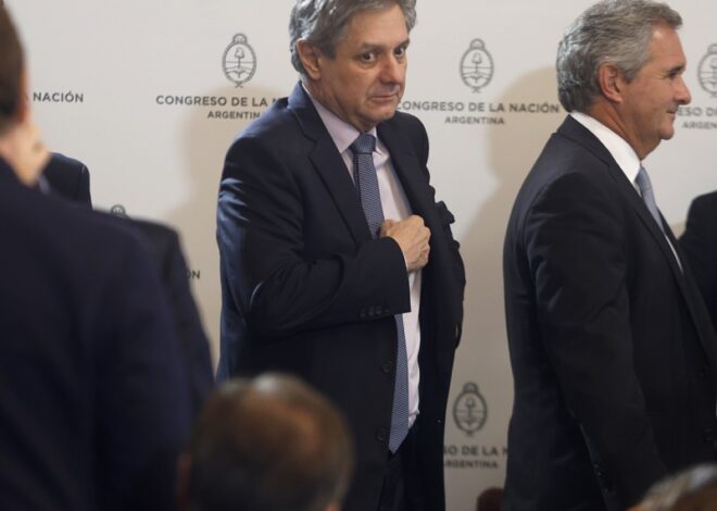 El equipo económico espera que baje el riesgo país por la detención de Cristina