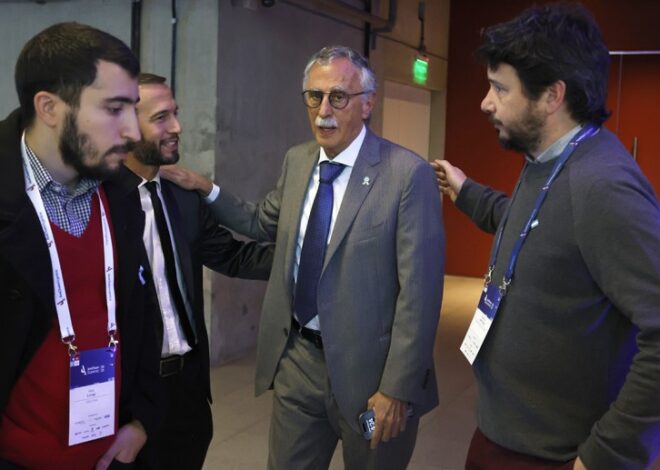 Renuncia un hombre clave de Lugones en medio de un escándalo con los fondos de las obras sociales Renuncia un hombre clave de Lugones en medio de un escándalo con los fondos de las obras sociales