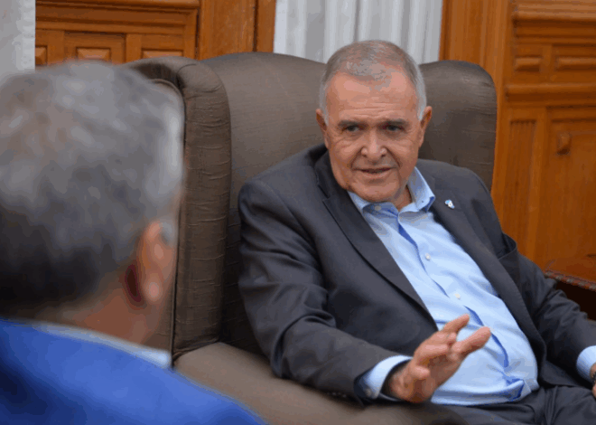 Jaldo confirma su distanciamiento de Milei: "No va a poder gobernar si no incluye a las provincias"