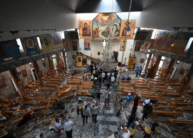 Al menos 22 muertos y 63 heridos en un atentado contra una iglesia en Damasco: un hombre participó de la misa y detonó un chaleco explosivo