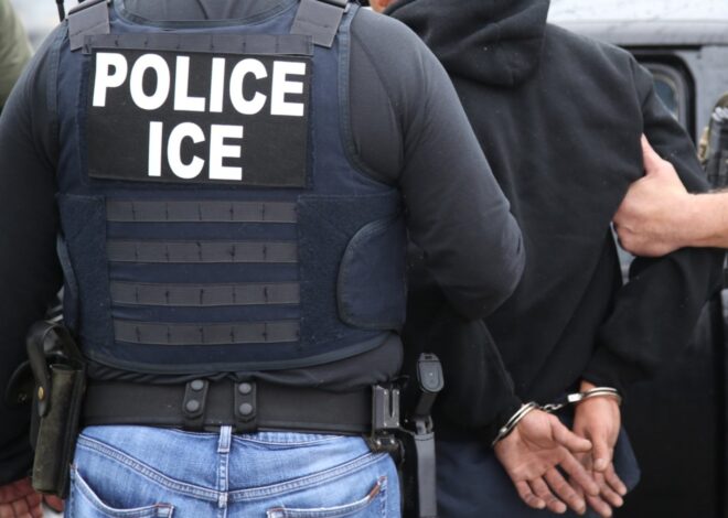 Para frenar a ICE: el documento clave que todo migrante debe tener para evitar la deportación en EE.UU. Para frenar a ICE: el documento clave que todo migrante debe tener para evitar la deportación en EE.UU.