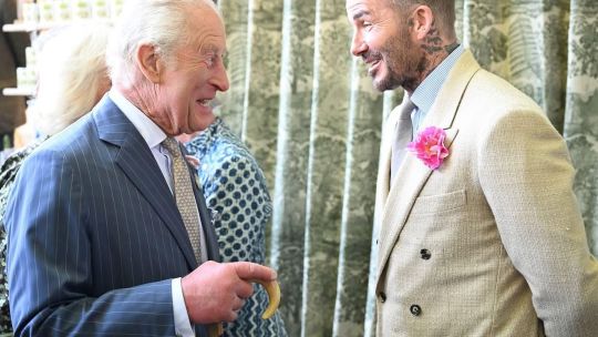 El sueño cumplido de Beckham: la espada del rey Carlos lo convirtió en "Sir David" El sueño cumplido de Beckham: la espada del rey Carlos lo convirtió en "Sir David"