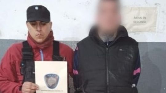 Detuvieron a un hombre por los destrozos en Artear tras la confirmación de la condena para Cristina Kirchner Detuvieron a un hombre por los destrozos en Artear tras la confirmación de la condena para Cristina Kirchner