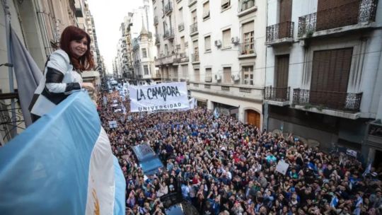 El futuro político de Cristina Kirchner, azotado por un mar de versiones, rumores y conjeturas El futuro político de Cristina Kirchner, azotado por un mar de versiones, rumores y conjeturas