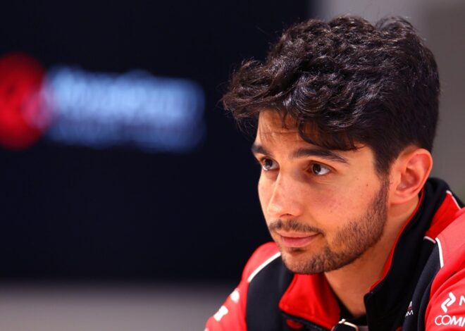 Ocon no disfruta de ver último a Alpine: "Nunca sonríes cuando ves a otros en apuros"