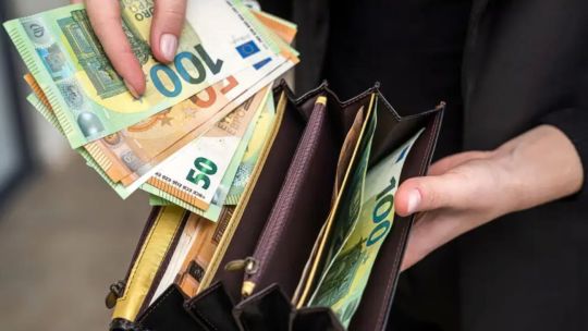 Euro hoy y euro blue hoy, EN VIVO: el minuto a minuto de la cotización de lunes 9 de junio de 2025