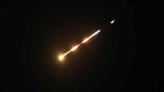 Irán lanzó cien misiles sobre Tel Aviv y Jerusalem tras el ataque de Israel a las instalaciones nucleares Irán lanzó cien misiles sobre Tel Aviv y Jerusalem tras el ataque de Israel a las instalaciones nucleares