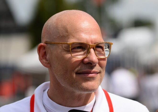 Villeneuve cuestiona que no hubo la bandera roja tras el choque de Norris en Canadá