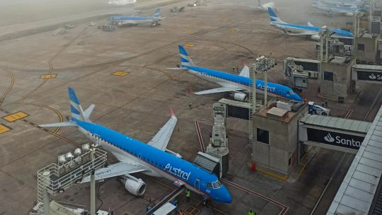 Paro de pilotos de Aerolíneas Argentinas de este martes: 22 vuelos cancelados y 28 reprogramados