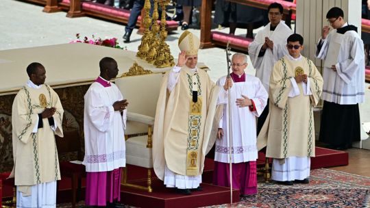 “Donde hay amor no hay espacio para los prejuicios”: el papa León XIV llamó a abrir fronteras y rechazar los nacionalismos