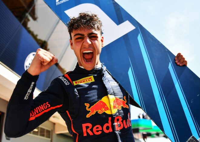 Red Bull pide a la FIA que haga una excepción con un de sus jóvenes talentos Red Bull pide a la FIA que haga una excepción con un de sus jóvenes talentos