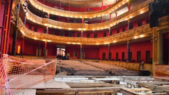 Lourdes Sánchez confirmó la fecha de apertura del Teatro Vera con un espectáculo de más de 80 artistas Lourdes Sánchez confirmó la fecha de apertura del Teatro Vera con un espectáculo de más de 80 artistas