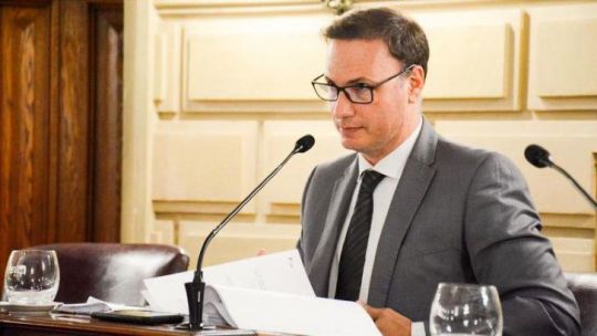 Ministro de Pullaro sobre el Gobierno de Milei: “Les importa un bledo lo que pase en el interior con las rutas” Ministro de Pullaro sobre el Gobierno de Milei: “Les importa un bledo lo que pase en el interior con las rutas”