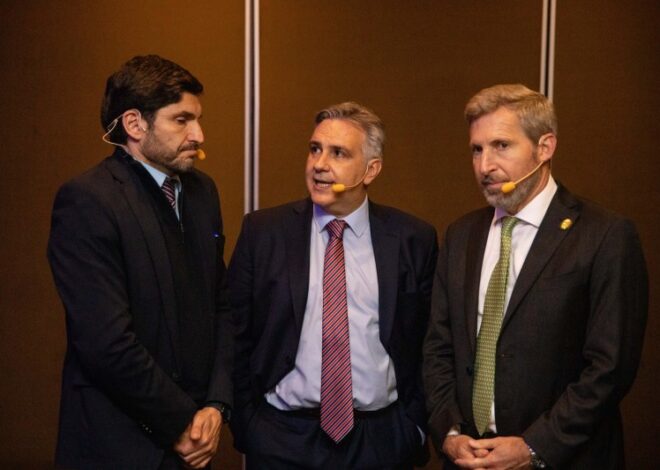 Los gobernadores rechazan una reunión con el gobierno en la Rural: "que nos citen a la Rosada" Los gobernadores rechazan una reunión con el gobierno en la Rural: "que nos citen a la Rosada"