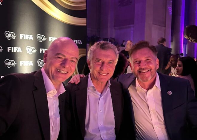 Macri sigue de gira con la FIFA en medio de la crisis del PRO Macri sigue de gira con la FIFA en medio de la crisis del PRO