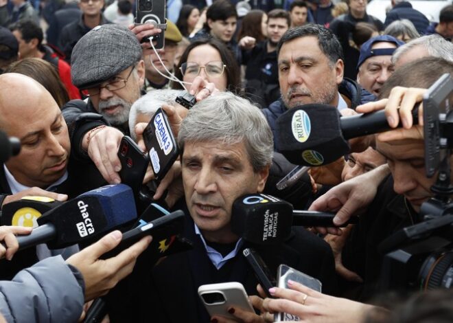 El descontrol de las tasas se llevó puesto el "Plan Platita" de Caputo para las elecciones