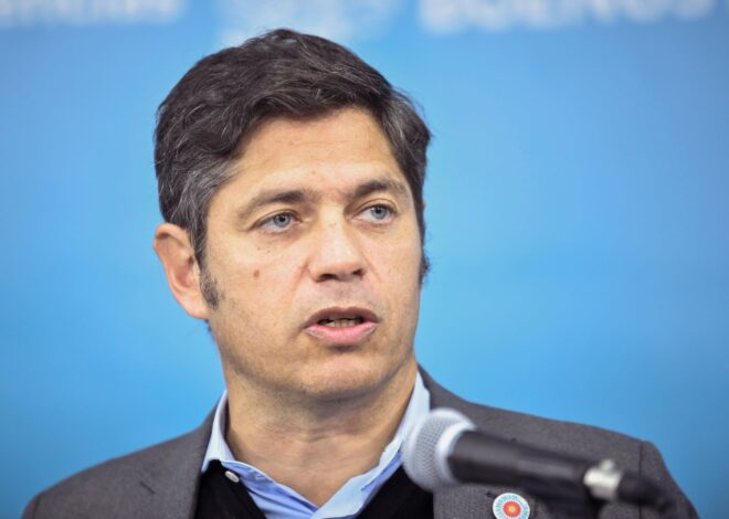 Axel Kicillof habló sobre el desplazamiento de 24 policías bonaerenses por vínculos con un candidato de Milei
