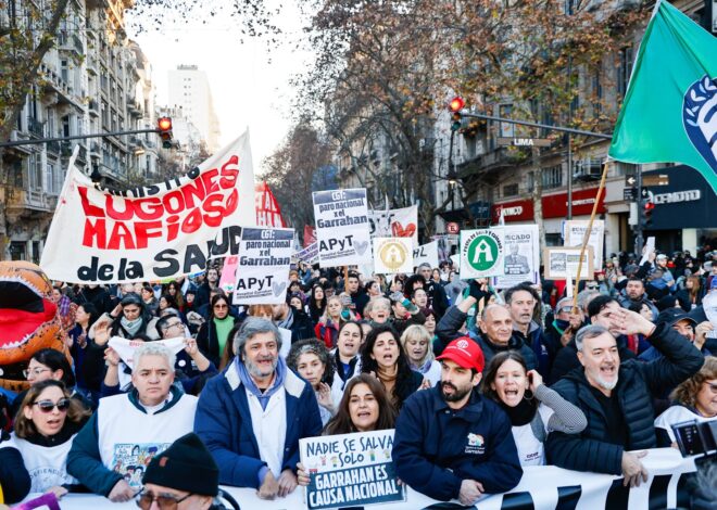 La izquierda se adueñó del acto del cierre en la movilización por el Garrahan