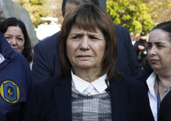 Senadores kirchneristas se quejaron porque las fuerzas de seguridad usan los baños del Congreso Senadores kirchneristas se quejaron porque las fuerzas de seguridad usan los baños del Congreso