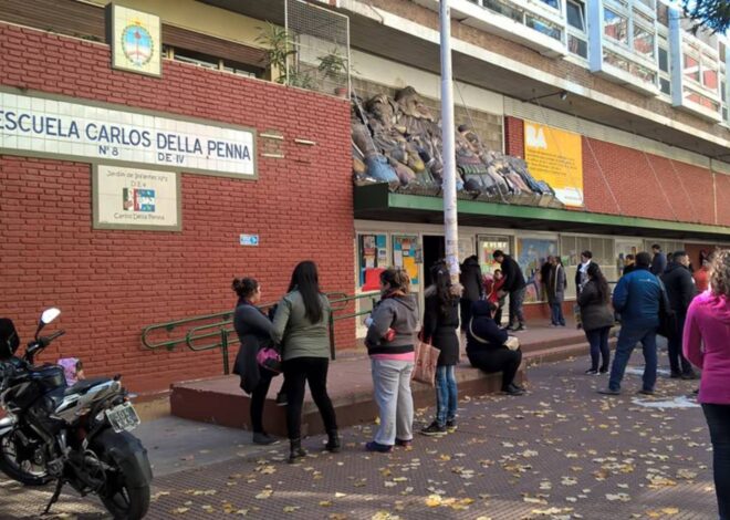 Padres agresores: la ruptura de una alianza clave entre la escuela y la familia con consecuencias insospechadas Padres agresores: la ruptura de una alianza clave entre la escuela y la familia con consecuencias insospechadas