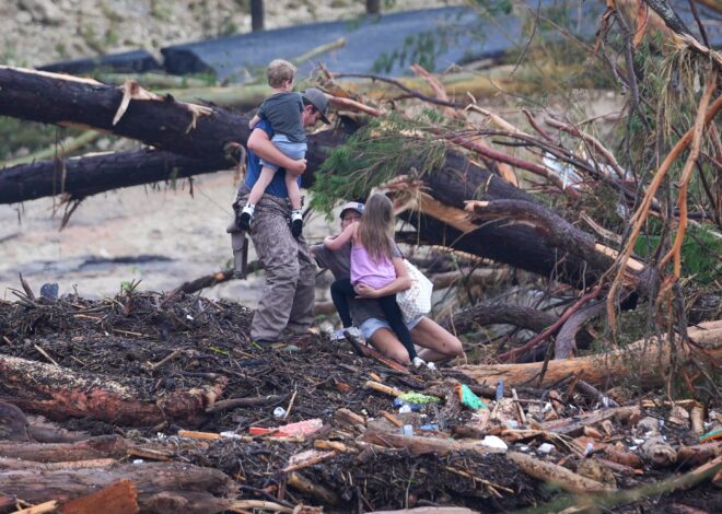 Inundaciones en Texas: 46 muertos, niñas desaparecidas y crecen los cuestionamientos por la falta de reacción Inundaciones en Texas: 46 muertos, niñas desaparecidas y crecen los cuestionamientos por la falta de reacción