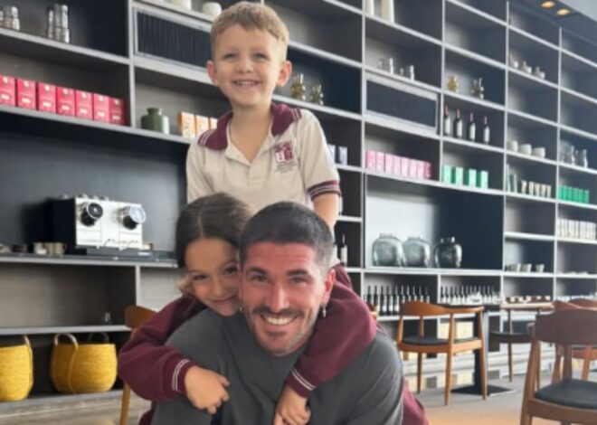 Rodrigo De Paul llegó a la Argentina y mostró una tierna foto del reencuentro con su hijo