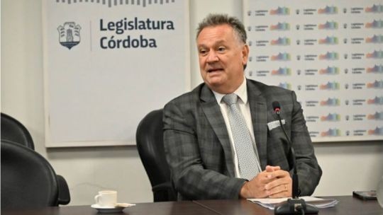 Cruce de comunicados por los dichos de Pérez Moreno sobre el uso de la figura de asociación ilícita