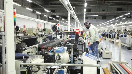 Corrientes: la crisis textil golpea a Alpargatas y no se descarta un cese de actividades Corrientes: la crisis textil golpea a Alpargatas y no se descarta un cese de actividades