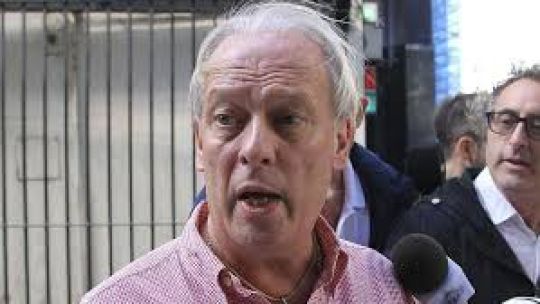 La CGT "ya tomó partido por Kicillof", dijo uno de los líderes de la central obrera La CGT "ya tomó partido por Kicillof", dijo uno de los líderes de la central obrera