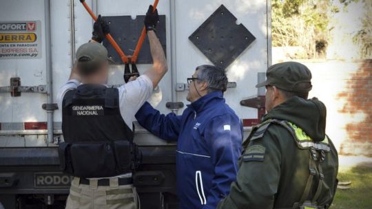 Interceptan en Formosa un camión que llevaba casi 1.500 kilos de marihuana hacia Chile