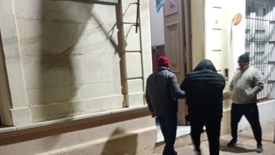 Cayó en Corrientes un hombre acusado de robar 300 mil dólares y joyas en Resistencia