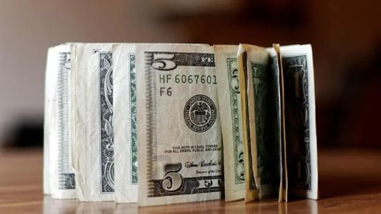 A cuánto cerró el dólar blue hoy miércoles 16 de julio