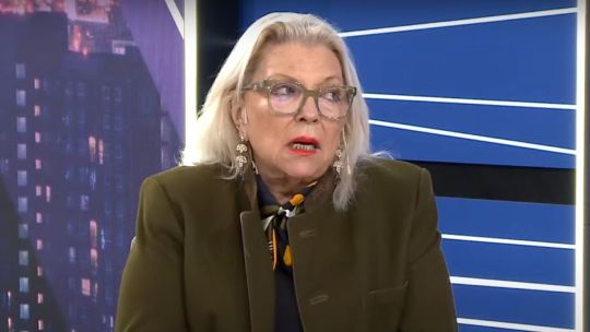 Carrió contra la motosierra en el INTI: "Están demoliendo el Estado desde adentro y con él nos están demoliendo a todos"