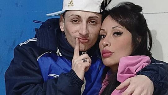El hombre que asesinó a su pareja delante de su hijo y quiso suicidarse está fuera de peligro y quedó "casi ciego" El hombre que asesinó a su pareja delante de su hijo y quiso suicidarse está fuera de peligro y quedó "casi ciego"