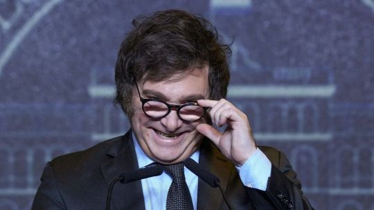 Cómo funciona la "cadena de la infelicidad": "Milei en la política es el más provocador" con "1589 insultos" Cómo funciona la "cadena de la infelicidad": "Milei en la política es el más provocador" con "1589 insultos"
