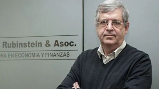 Gabriel Rubinstein: "Si el dólar va hacia el techo de la banda es porque el esquema del Gobierno funciona mal"
