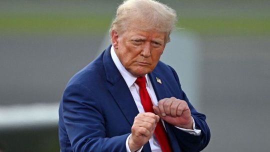 Trump logra una importante victoria política, luego de que el Congreso aprobara su ambicioso proyecto presupuestario