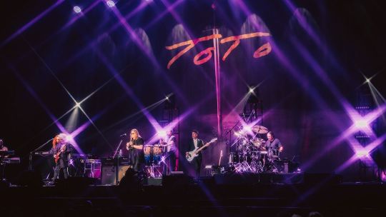 Toto vuelve a la Argentina en diciembre acompañado por Christopher Cross Toto vuelve a la Argentina en diciembre acompañado por Christopher Cross