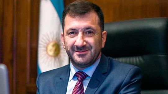 El exsenador Kueider, enjuiciado por contrabando, criticó a la Justicia: “Piden por mí la pena máxima” El exsenador Kueider, enjuiciado por contrabando, criticó a la Justicia: “Piden por mí la pena máxima”