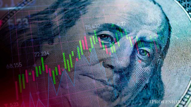 ¿Es caro o barato?: el precio del dólar blue es menor ahora al de hace un año