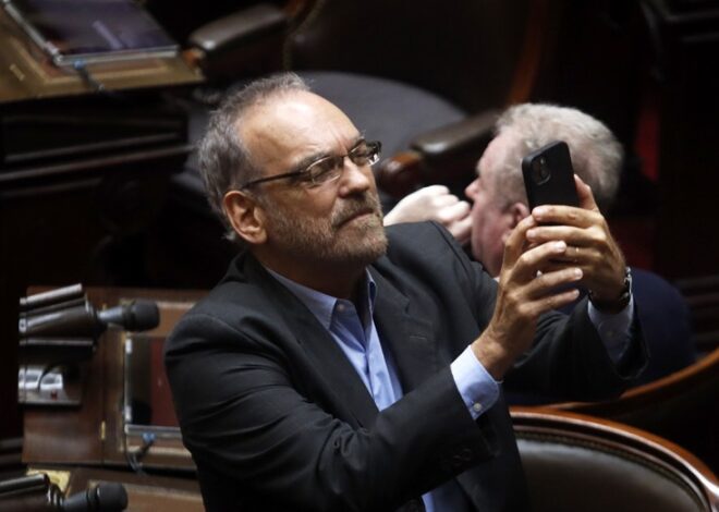 Fernando Iglesias comparaba a Meloni con Mussolini y ahora busca que Milei lo mande de embajador en Italia