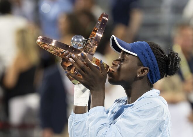 Victoria Mboko ganó en Montreal su primer torneo en el circuito, a los 18 años y ante su público Victoria Mboko ganó en Montreal su primer torneo en el circuito, a los 18 años y ante su público