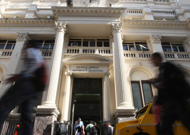 El BCRA dispuso una nueva suba de encajes generalizada para secar la plaza y frenar al dólar
