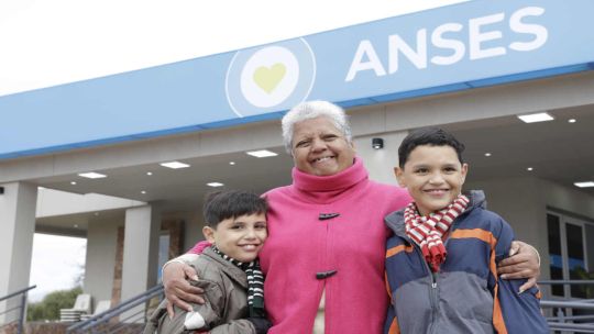 Calendario ANSES 2025: Quiénes cobran jubilaciones, pensiones y asignaciones hoy 15 de agosto Calendario ANSES 2025: Quiénes cobran jubilaciones, pensiones y asignaciones hoy 15 de agosto